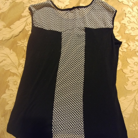 Top with sheer shoulder and back. - Picture 2 of 2